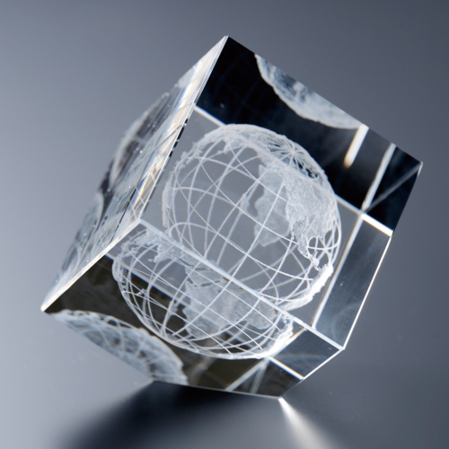 3D地球儀入りクリスタル・オーナメント