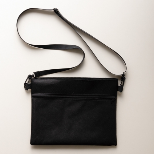 便利なポシェット（サコッシュ）