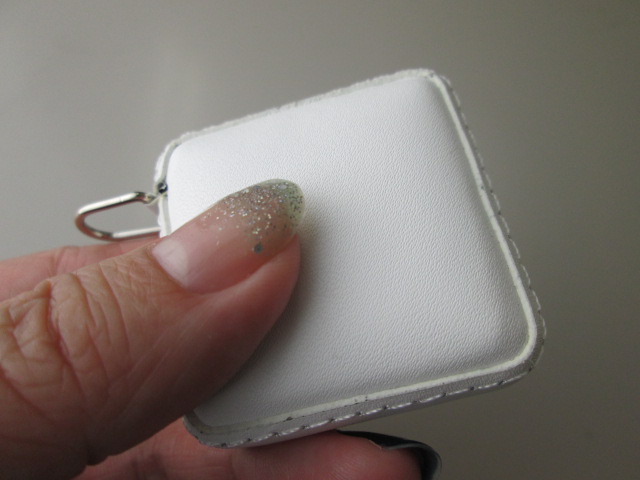 ノベルティ:レザーメジャー ナチュラルホワイト