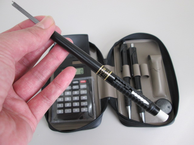 ノベルティ:ブラック電卓付印章セット