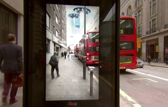 キャプチャ:UFOが飛来し大パニックに