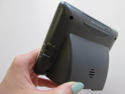 ノベルティ:目ざまし電波時計