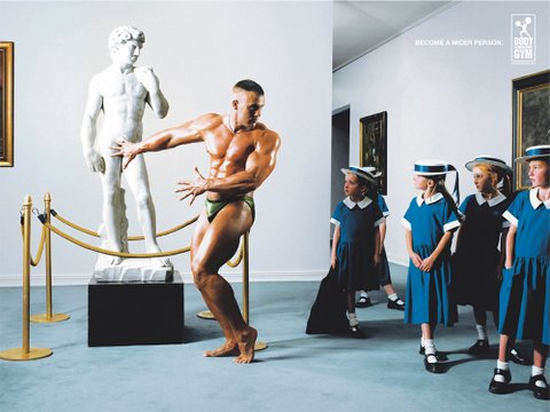 スポーツジム(Body Gym)の販促用ポスター。見てはいけない!体を鍛えて「良い人になろう」というキャンペーンだそうです(笑)。<南アフリカ>