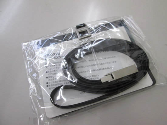 ノベルティ：レザーIDカードホルダー(ネックストラップ付) 