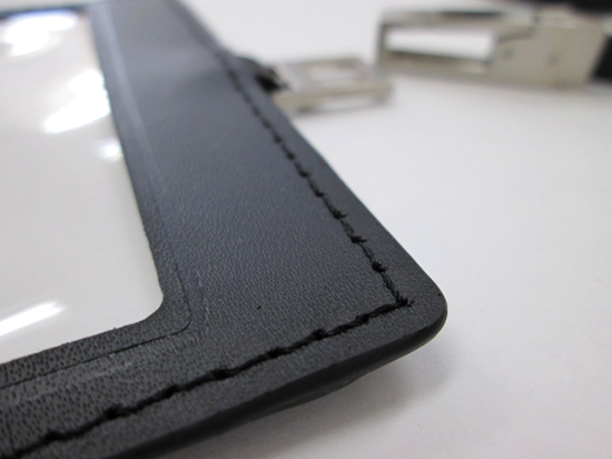 ノベルティ：レザーIDカードホルダー(ネックストラップ付) 