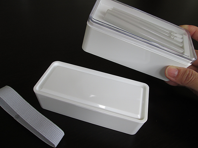 ノベルティ:クリアランチボックス(箸付)