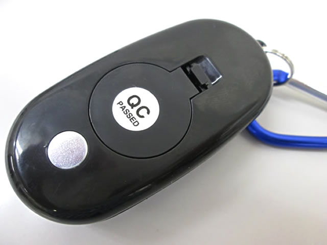 ノベルティ:パワフル携帯ライト カラビナ&マグネット付 アソート