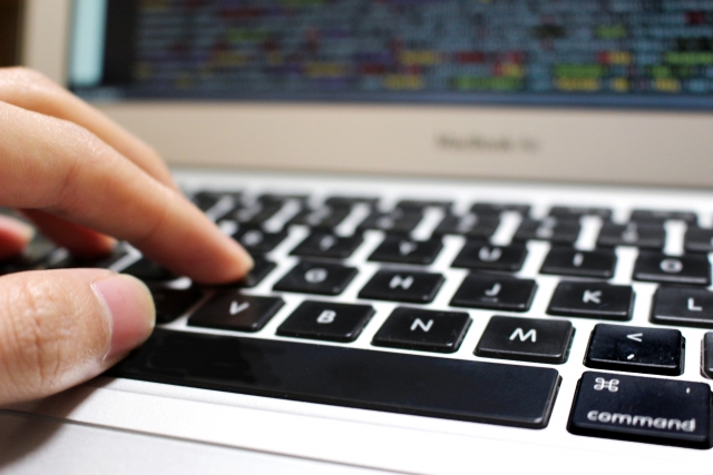 検索順位に影響を与える「ネガティブSEO」とは?よくある手口と対処法