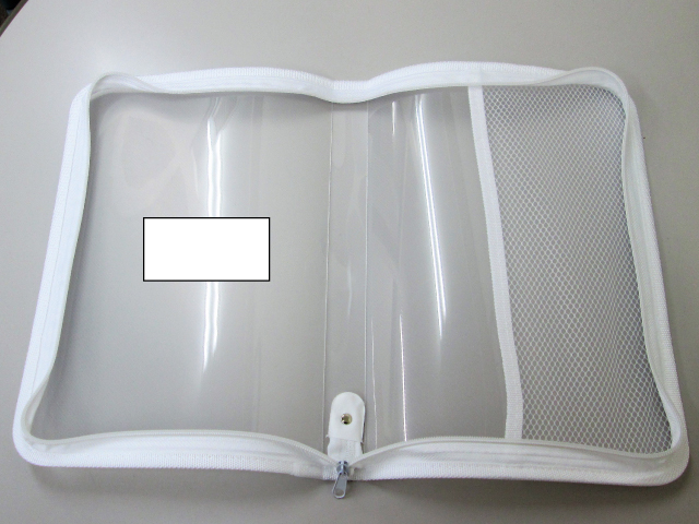 ノベルティ：A4ジッパーファイル  